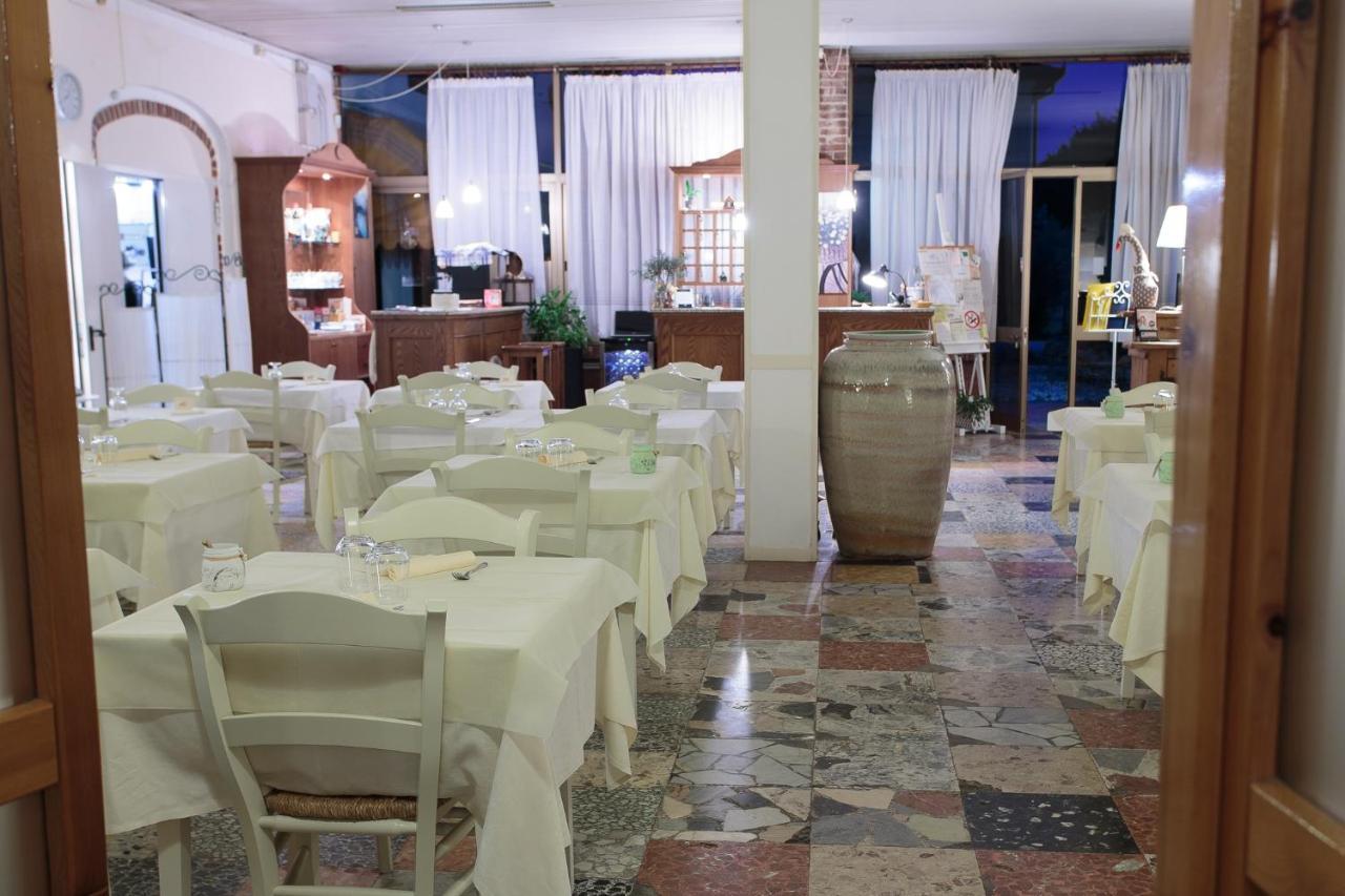 Hotel Giuly Torre del Lago Puccini Bagian luar foto